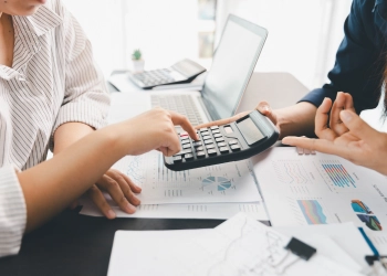 Accounting Manager vs. Financial Controller