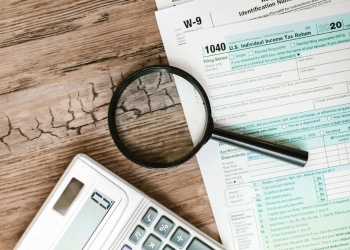 IRS tax refunds schedule 2026.