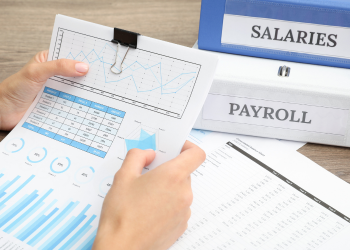 payroll outsourcing vs in-house payroll India for GCCs